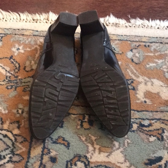 Stuart Weitzman Granny Pump in Taupe - Picture 4 of 8